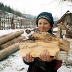 У селах Тернопільщини люди повертаються до пічного опалення