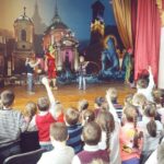 Хто заробляє гроші на тернопільських школярах