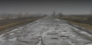 У Господарському суді Тернополя мільйони гривень викидають у ями