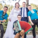 Тріо з Тернопільщини зіграло більш, ніж на тисячі весіль