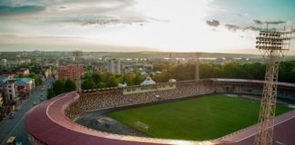 Тернополяни хочуть лікуватися прямо на стадіоні