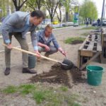 У Тернополі сталося неймовірне – на місці, де мали бути МАФи, посадили дерева