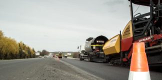 Тернопільські дорожники працювали навіть у вихідні