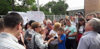 Шантаж, вимагання та робота на олігархів – як заробляють громадські активісти