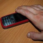 Житель Тернопільщини не побоявся користуватися телефоном покійника