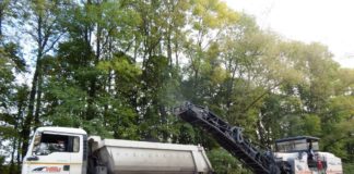 Тернопільську ділянку львівської дороги продовжують ремонтувати