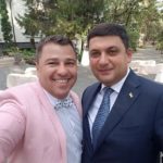 Навіть прем’єр-міністр України вважає за честь сфотографуватися з цим тернополянином (фото)