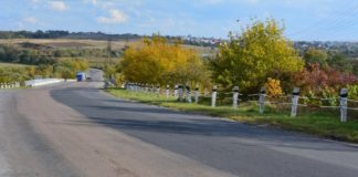 Через стан Гаївського мосту руйнується об’їзна дорога Тернополя