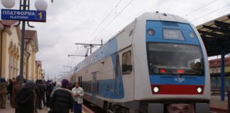 Люди вже критикують новий поїзд Тернопіль – Київ