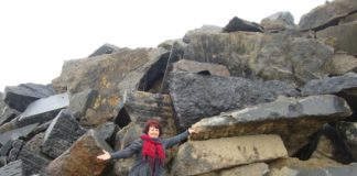 Подорожуючи, тернополянка побачила справжні скарби, рештки мамонта і пісок з Місяця