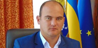Міський голова з Тернопільщини оригінально пропонує людям позбавитися шкідливих звичок