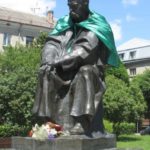 Хто хоче, щоб тернопільські пам’ятники не мерзли у голову