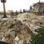 Надворі плюсова температура, а у центрі Тернополя – гори снігу (фото)