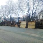 Центр Тернополя перетворили на склад будівельних матеріалів (фото)