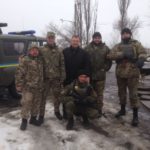 Тернополяни, що служать на передовій, отримали великодні подарунки