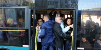 Чому тернополянин обурюється поведінкою дівчат