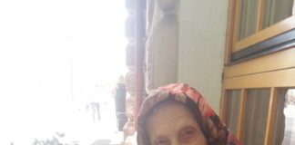 Тернополянка розповіла вражаючу історію про трьох бабусь, яким люди дають милостиню