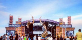 На фестиваль «Файне місто» дівчата їдуть не лише послухати музику, а й знайти наречених