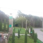 На місці, де розпивають алкоголь, тернополянка просить зробити відпочинкову зону (фото)