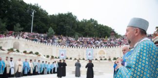 Степан Барна: Відтепер кожен християнин зможе у Зарваниці прикластися до святого місця – частинки Гробу Господнього (відео)