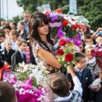 Перший дзвоник без квітів: тернопільські вчителі просять школярів приходити без цукерок та розкішних букетів
