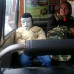 Тернополянин розповів, про що пасажири говорять по телефону у маршрутках