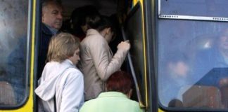 У переповнених маршрутках жителі Тернопільщини втомлюються більше, ніж на роботі