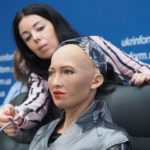 Тернополянка написала зворушливий текст про робота Софію, яку привезли до Києва