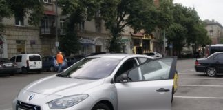 У Тернополі хочуть обслуговувати автомобілі, яких в місті ще практично нема