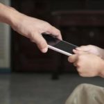 На Тернопільщині поліцейські мають таку малу зарплату, що крадуть чужі телефони