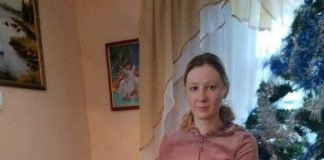 На Тернопільщині хвора дівчинка мріє не про ляльки, а про здоров’я для себе і для матусі