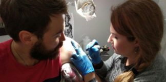 Як жителька Тернопільщини залишає людям згадку ледь не на усе життя