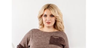 Тернополянка розповіла, що сумочку можна підбирати під колір взуття навіть якщо вам за 20