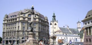Екскурсія загадковим та романтичним Львовом