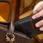 У Тернополі тепер є дві жінки, яким краще з дому не виходити (відео)