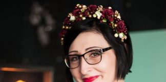 «Рукоділля збалансовує гормональний фон в організмі жінки», – тернопільська поетеса Зоряна Замкова