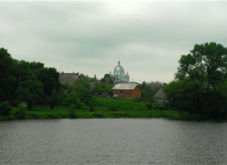 На Тернопільщині час від часу зникає таємничий острів (відео)