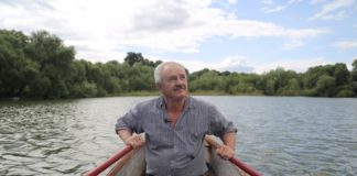 “Співаю, щоб не забути, як говорити. Бо людей ніде не видно”