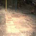 Креативність тернополян зашкалює. Хтось розстелив великий килим посеред двору (фото)