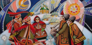Поки одні колядують, інші чекають, коли колядники перестануть дзвонити у двері
