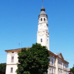 Ратуша райцентру на Франківщині вважається однією з найкрасивіших на Західній Україні (фото)