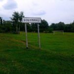 У селі на Тернопільщині не всі люди хочуть здавати гроші на зарплату гробареві
