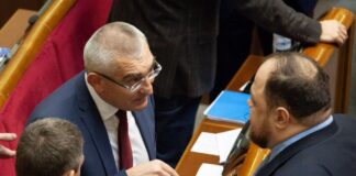 Замість того, щоб красти гроші в лікарів, краще їх застрахуйте, – Іван Чайківський про дії влади