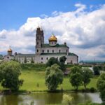 На Хмельниччині монах, який помер від коронавірусу, міг заразити майже 50 чоловік