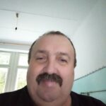 Чоловік, який захворів на COVID-19, розповів наскільки це важка хвороба