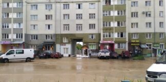 В Івано-Франківську просять владу зробити хоча б щось, щоб не допускати більше затоплення цього мікрорайону