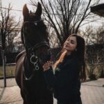 Дівчата з Тернополя і Хмельницького розповіли, що думають про карантин