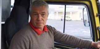 На Тернопільщині водій маршрутки не тільки завіз хворого чоловіка у лікарню, а ще й допоміг грошима