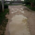 Цю вулицю у райцентрі на Хмельниччині чомусь не показали Володимиру Зеленському (фото)