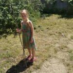 Вражаюча історія 9-річної дівчинки, яка не знає що таке дитинство (фото)